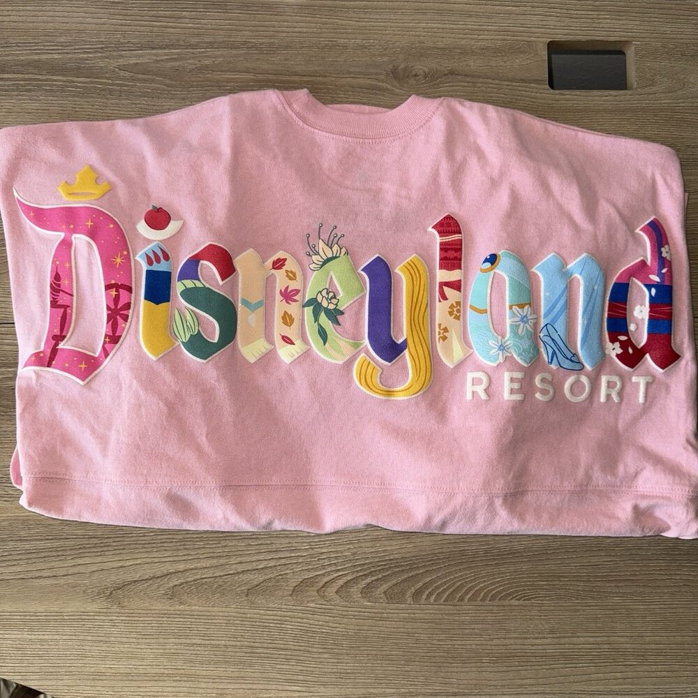 NWT Disneyland Princess Spirit Jersey Pink Size L